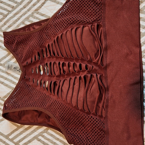 Savvi Large Sports Bra - Picture 3 of 4